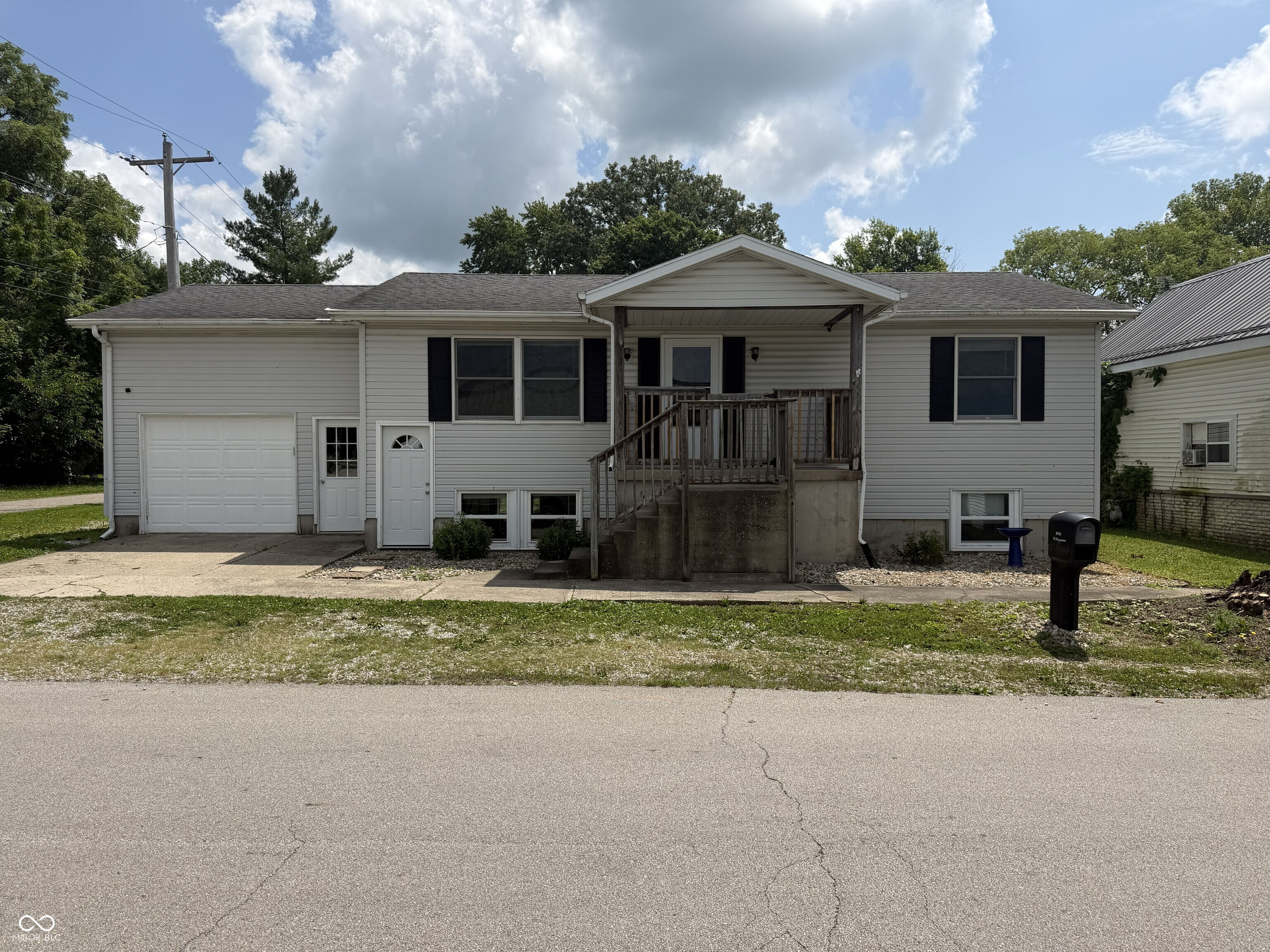 Photo 1 of 27 — 423 N Sycamore Street, Ladoga, IN 47954