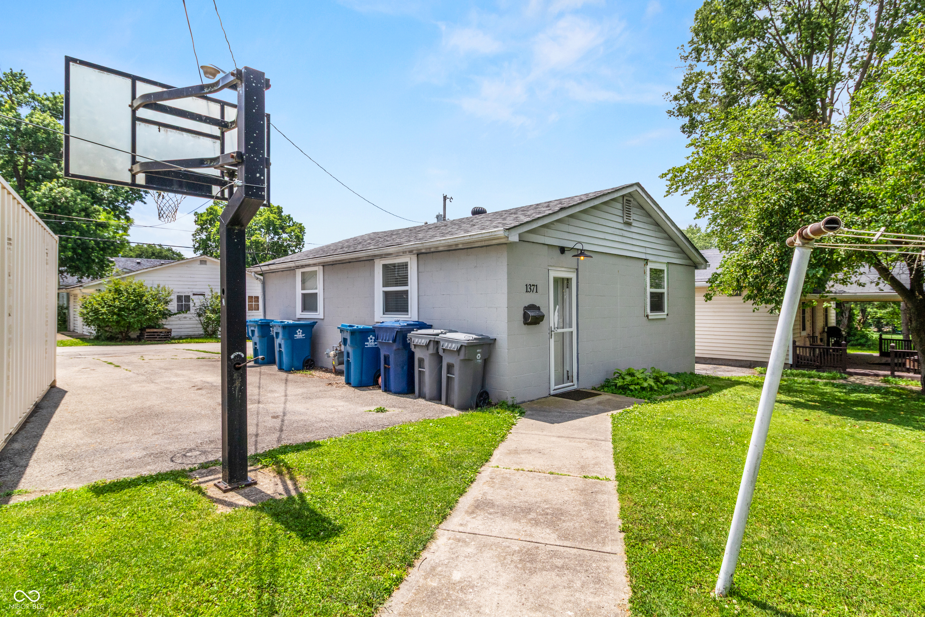 1373 Central Avenue