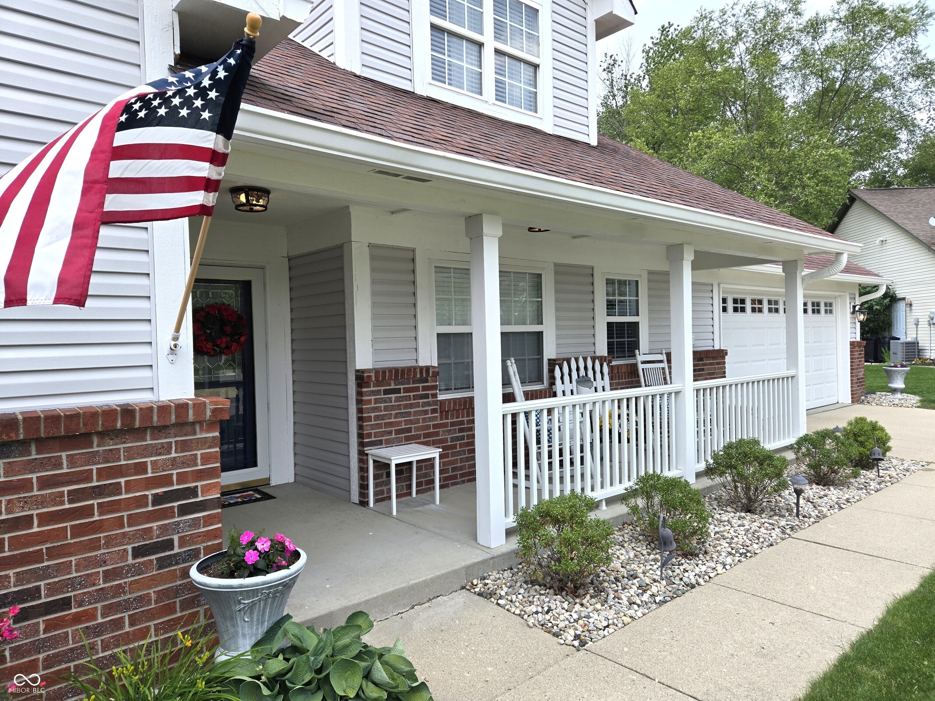 2303 Eagle Brook Drive