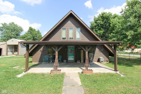 Photo of 2295 S Poplar Street, Vallonia, IN 47281 (MLS # 22107838)