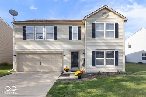 5762 N Jamestown Drive McCordsville IN 46055
