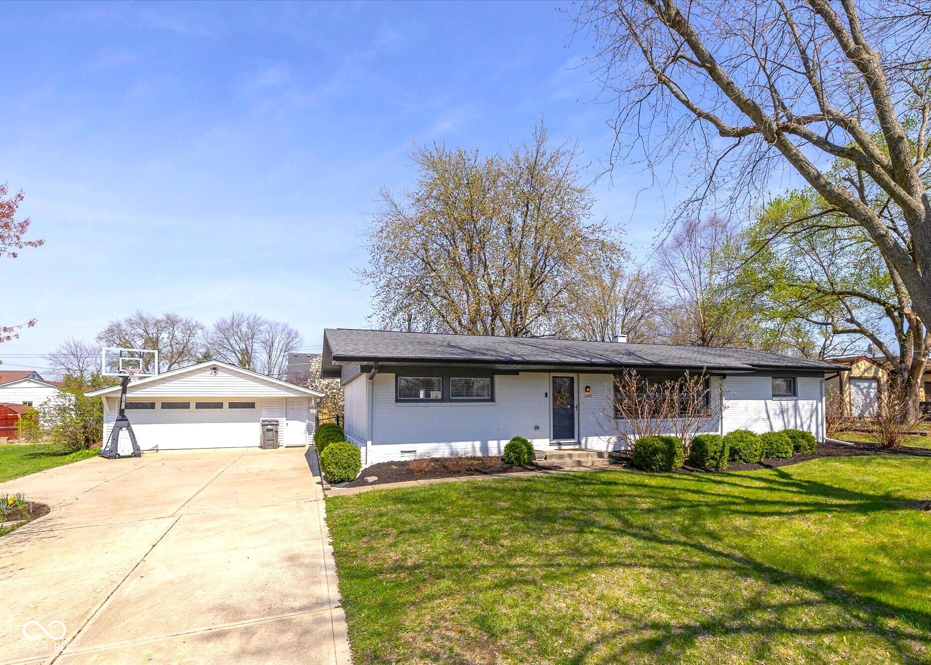 2416 Depauw Road