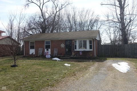 Photo of 724 Brookhaven Drive, Seymour, IN 47274 (MLS # 22084369)
