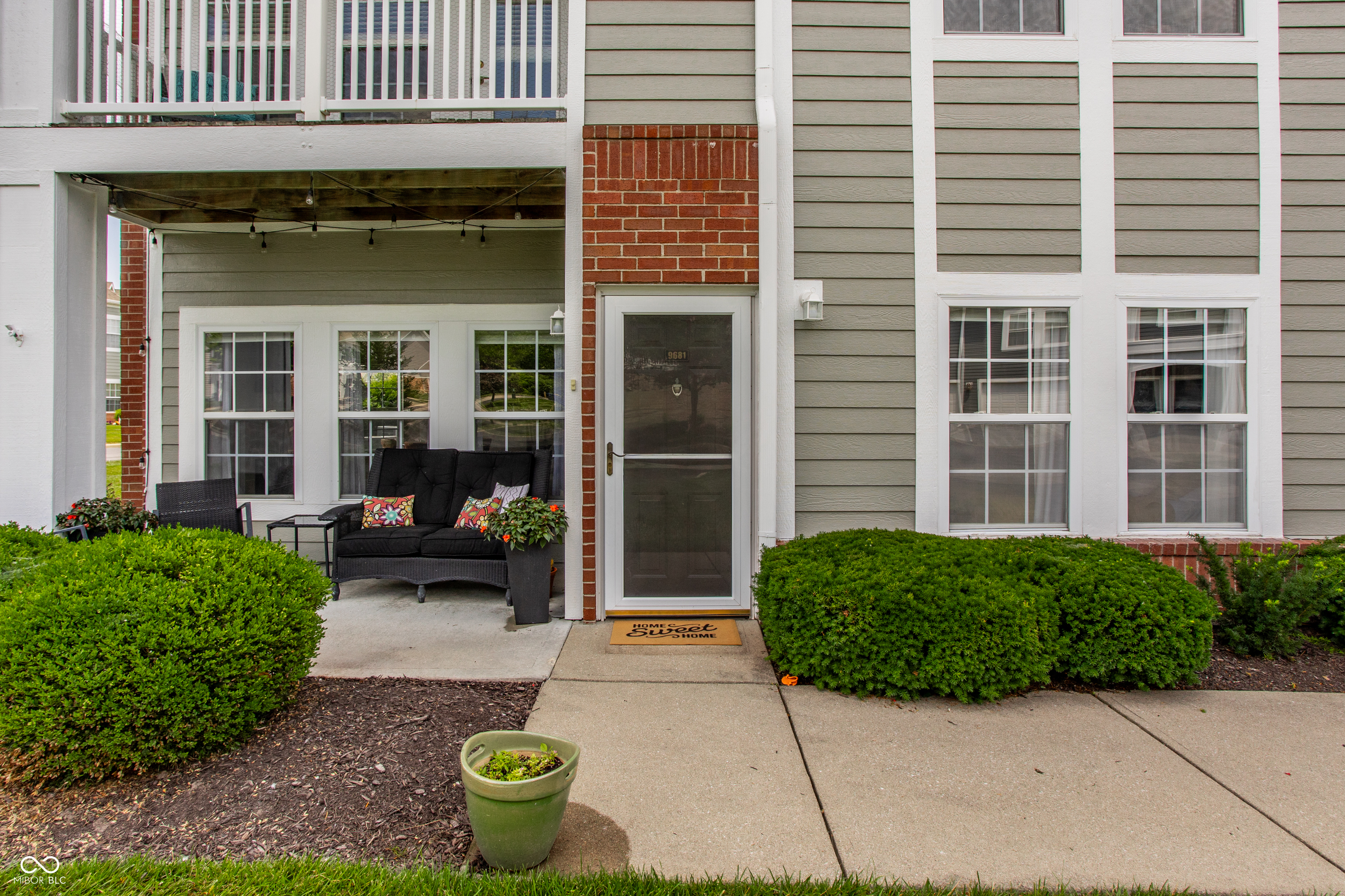 9681 Rialto Trail