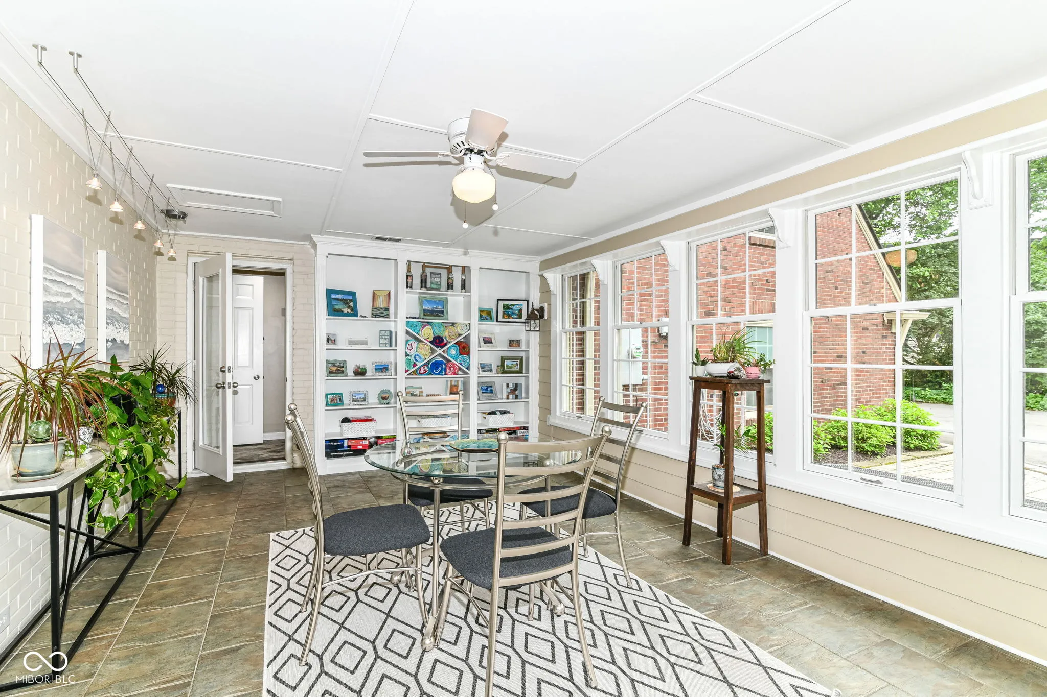 Indianapolis, Indiana 46226, United States, 5 Bedrooms Bedrooms, ,4 BathroomsBathrooms,Residential,Active,147287