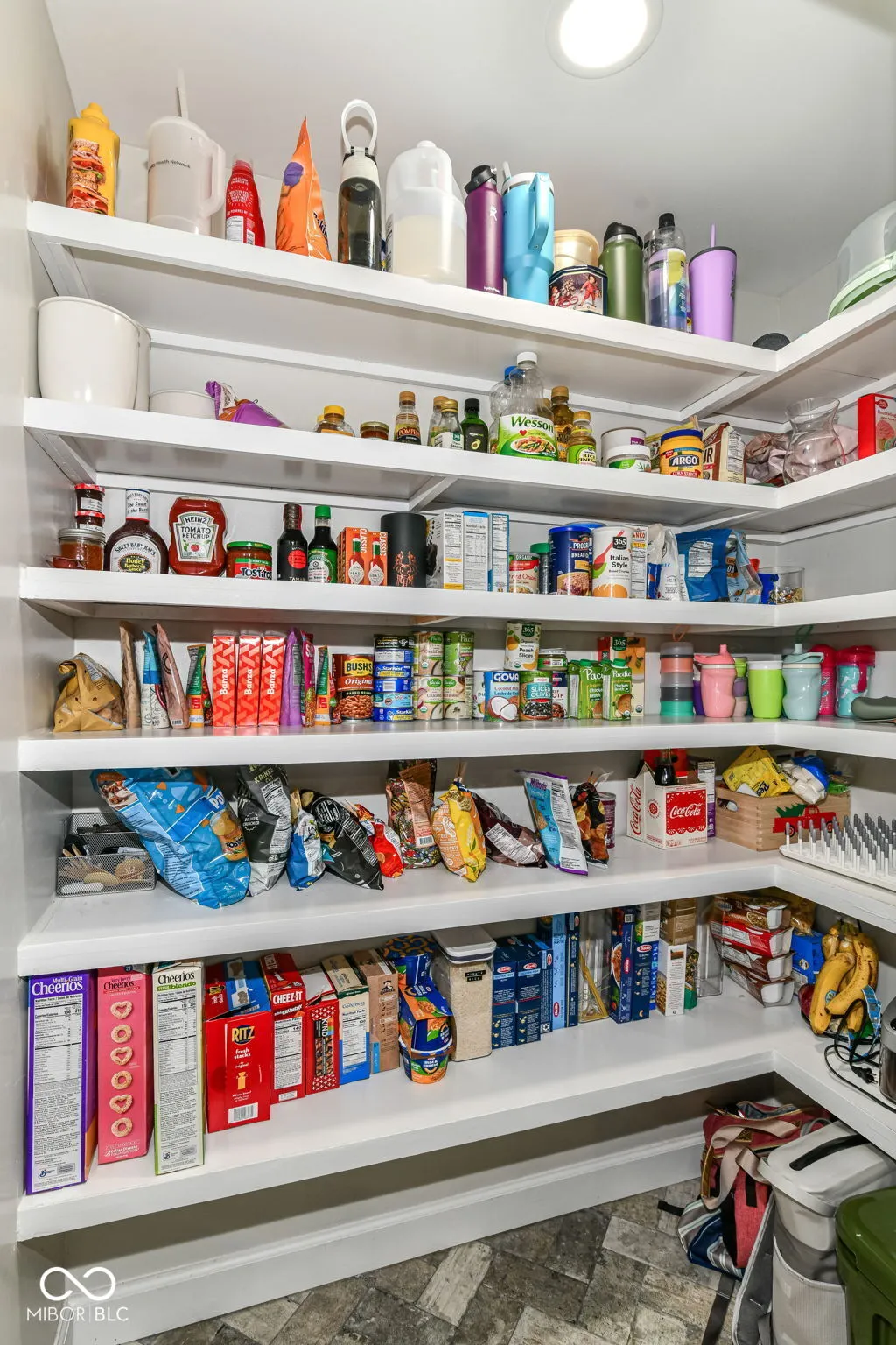 Indianapolis, Indiana 46226, United States, 5 Bedrooms Bedrooms, ,4 BathroomsBathrooms,Residential,Active,147287