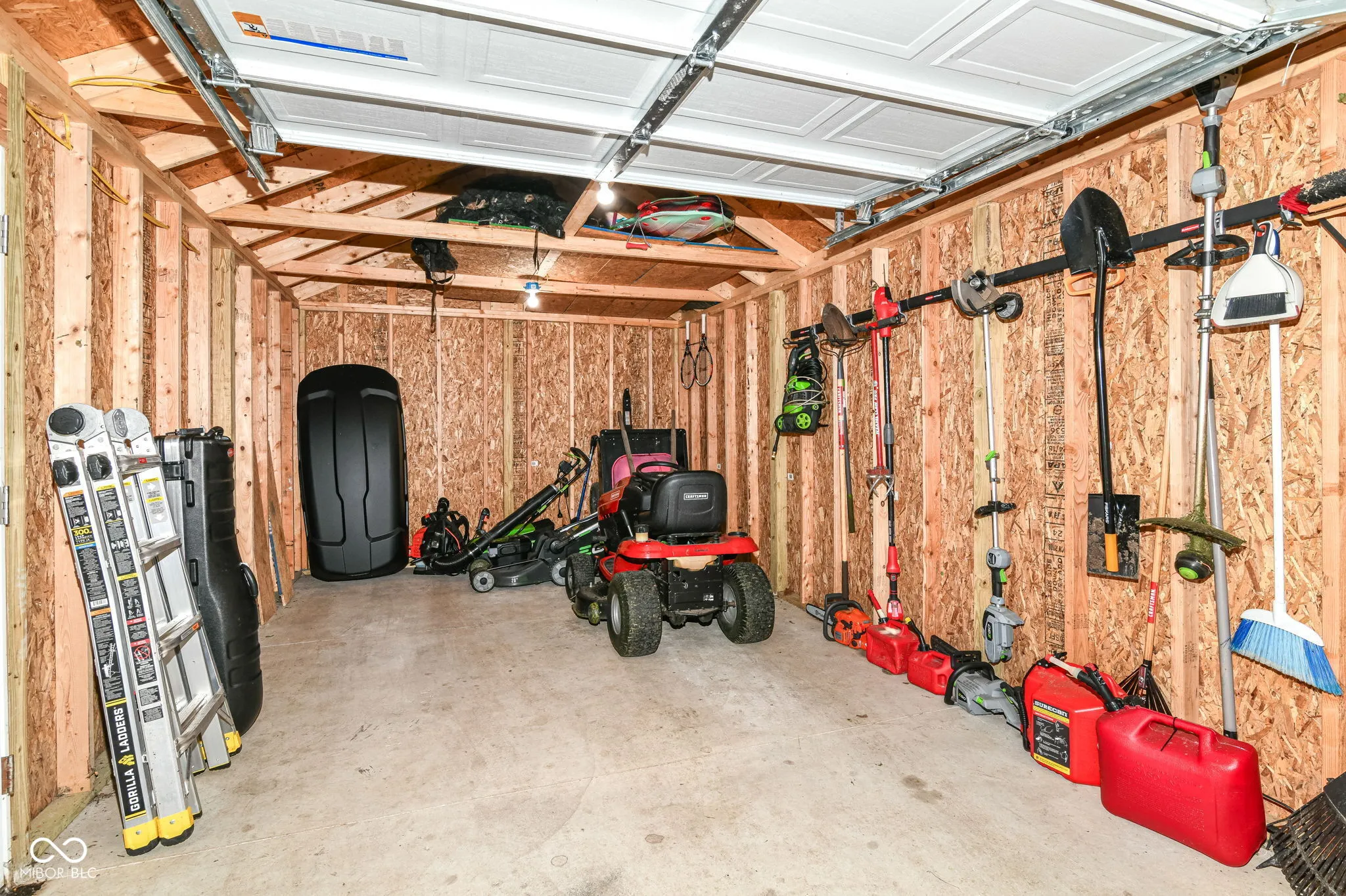 Indianapolis, Indiana 46226, United States, 5 Bedrooms Bedrooms, ,4 BathroomsBathrooms,Residential,Active,147287