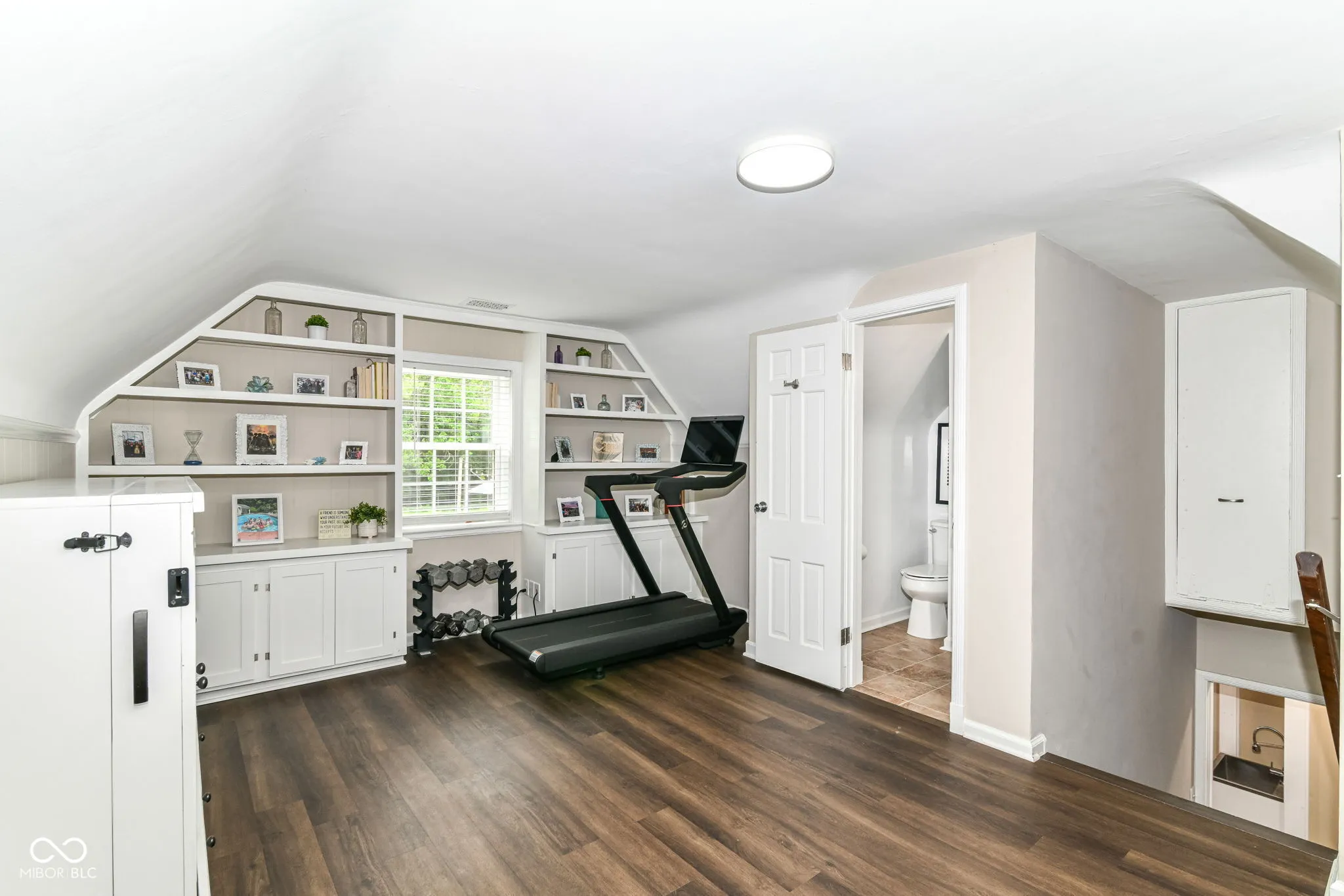 Indianapolis, Indiana 46226, United States, 5 Bedrooms Bedrooms, ,4 BathroomsBathrooms,Residential,Active,147287