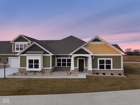 Photo of 6207 Preserve Way, McCordsville, IN 46055 (MLS # 22079837)