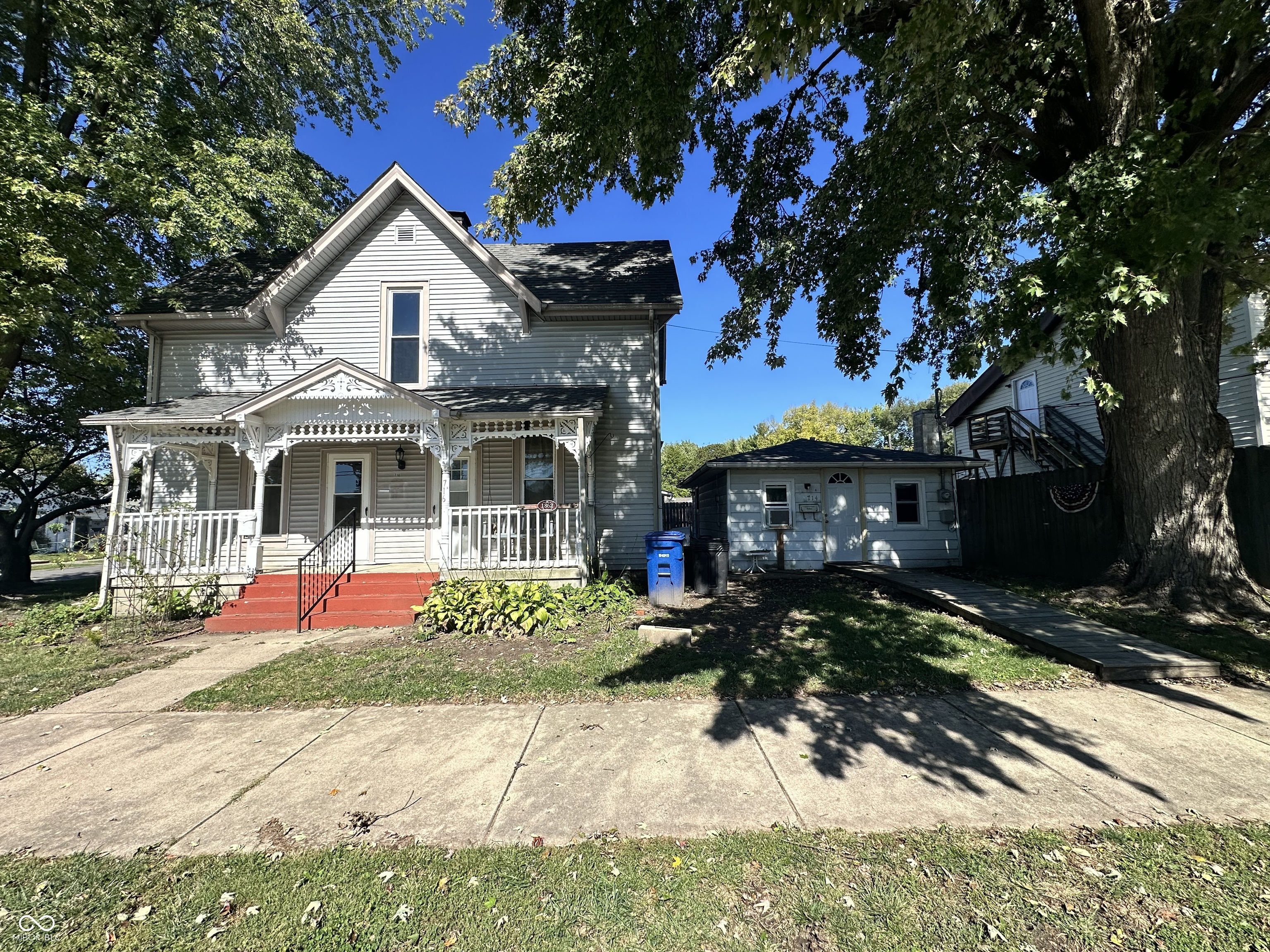 714 W Washington Street