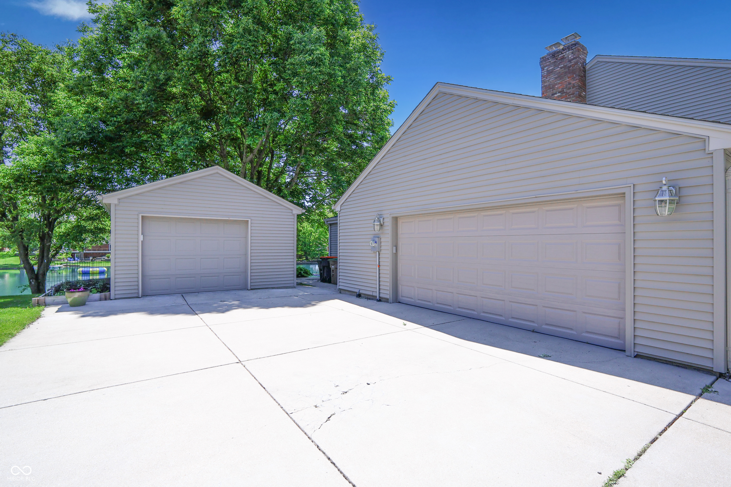 3829 Waycross Drive