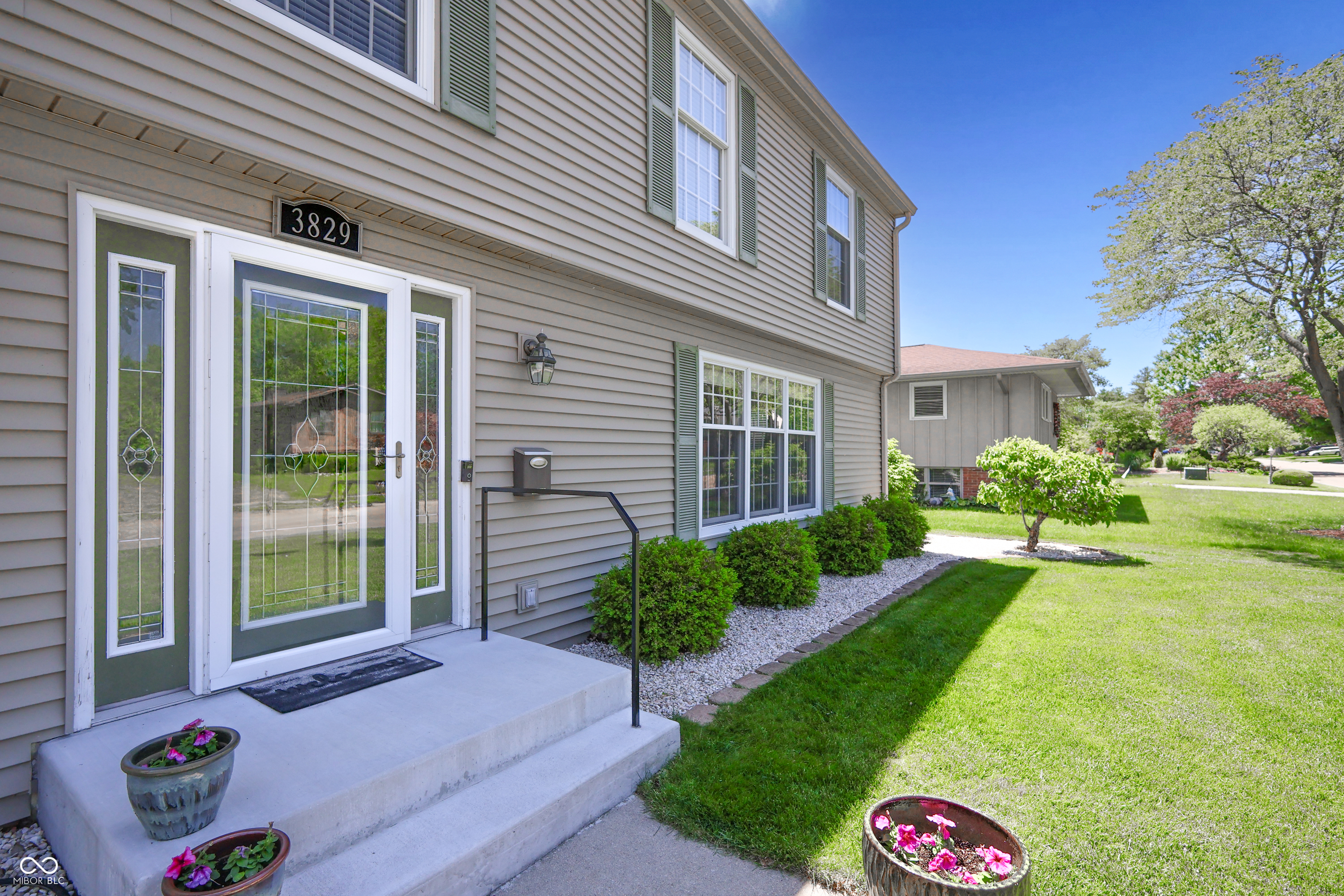 3829 Waycross Drive