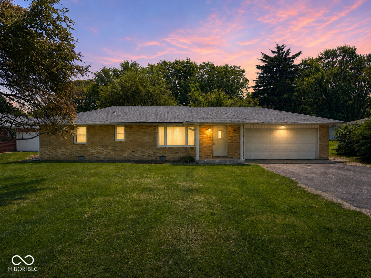 Photo 1 of 15 — 8 S Scatterfield Road, Anderson, IN 46012