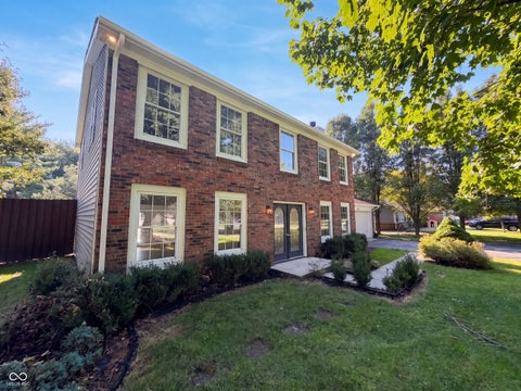 Photo of 7625 Combs Road, Indianapolis, IN 46237 (MLS # 22122128)