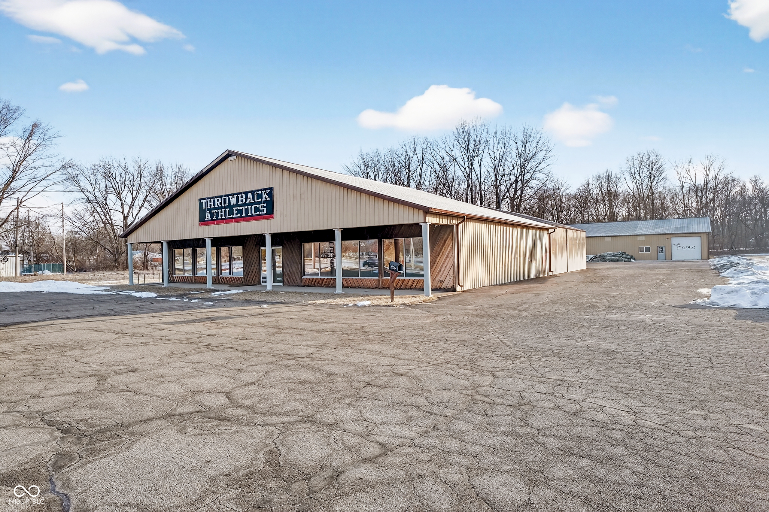 920 S Rangeline Road