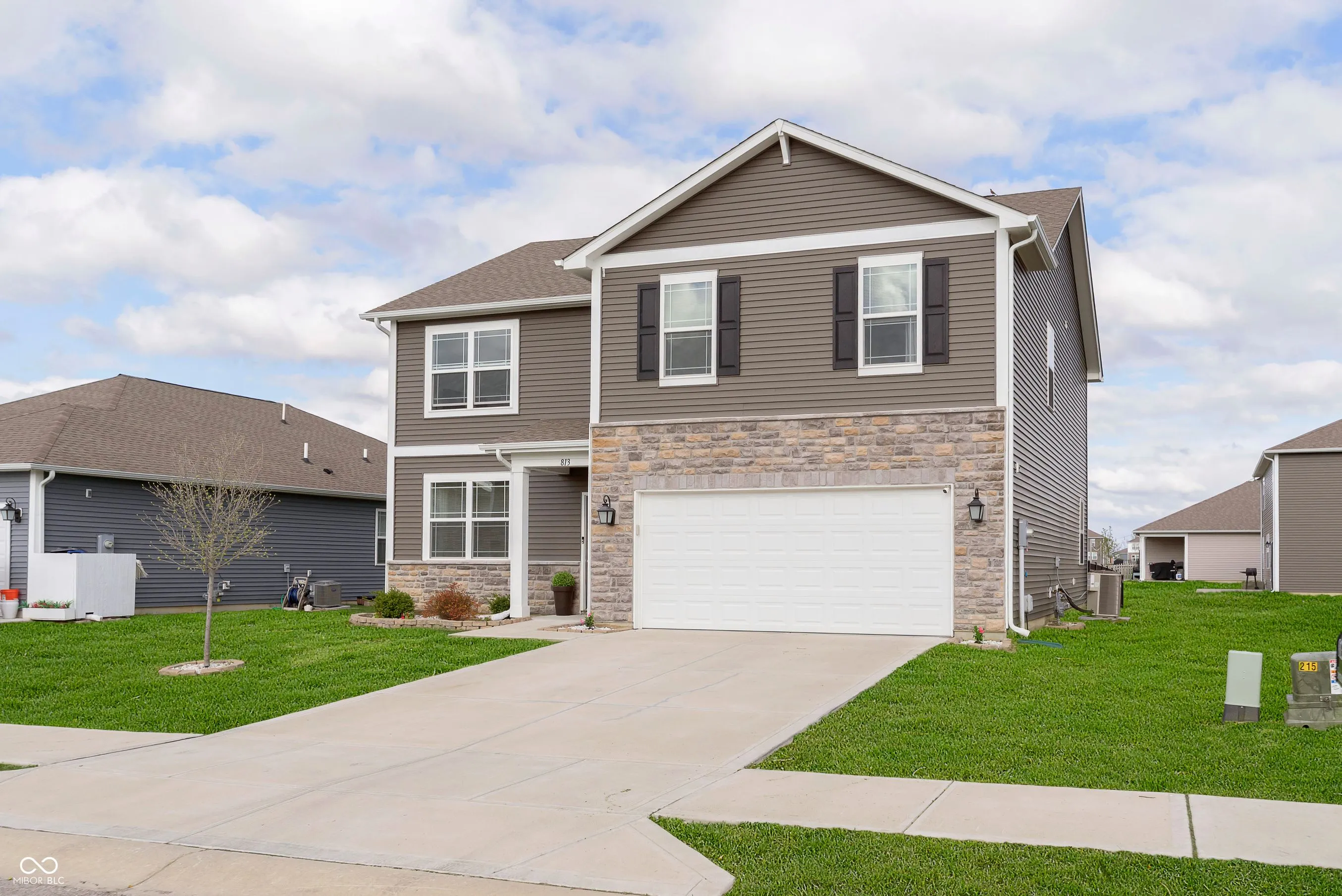 Greenfield, Indiana 46140, United States, 5 Bedrooms Bedrooms, ,3 BathroomsBathrooms,Residential,Active,114627