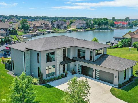 13417 Cambridge Cove Way Fishers IN 46055