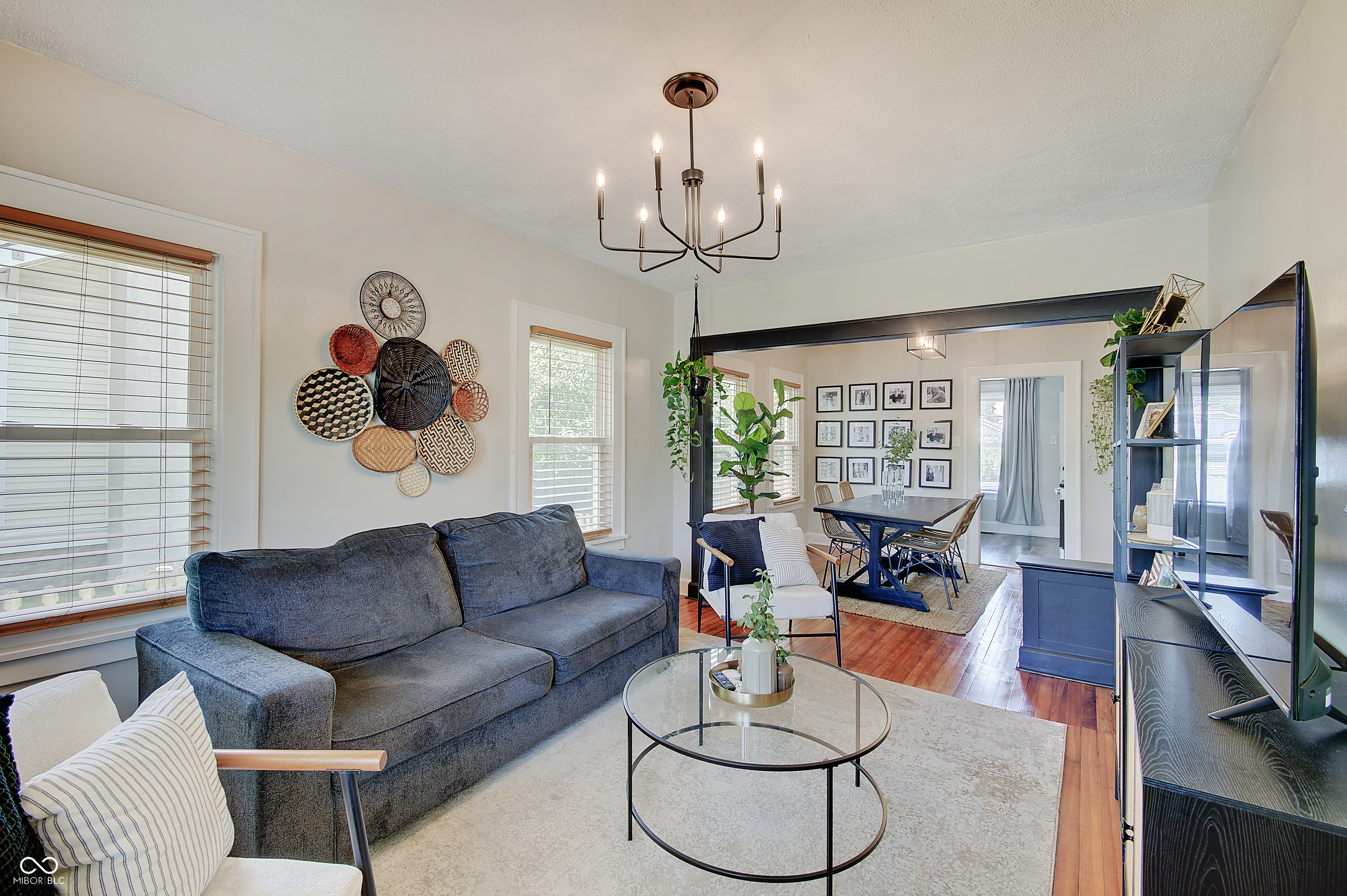 238 N 17th Avenue