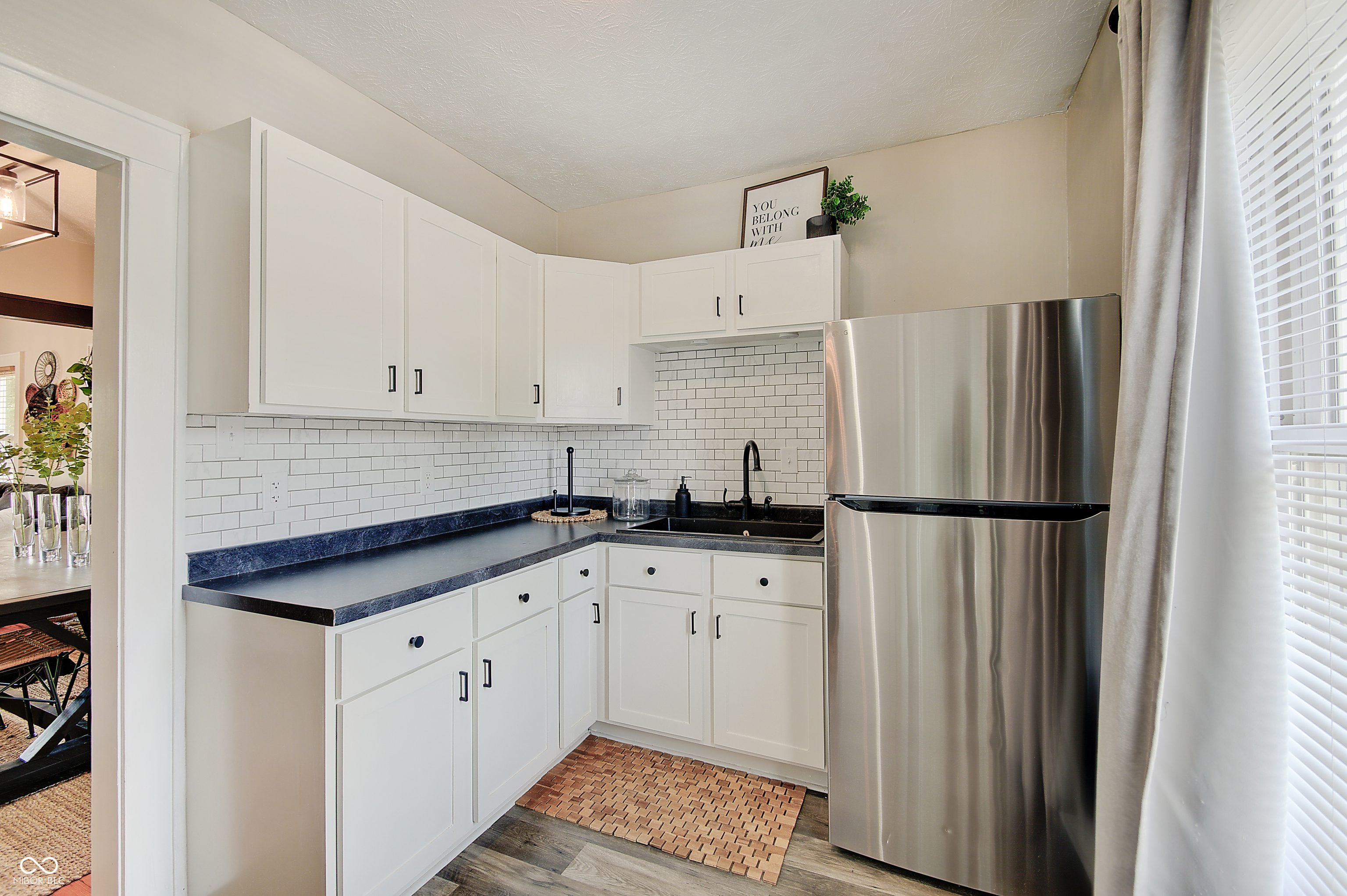 238 N 17th Avenue