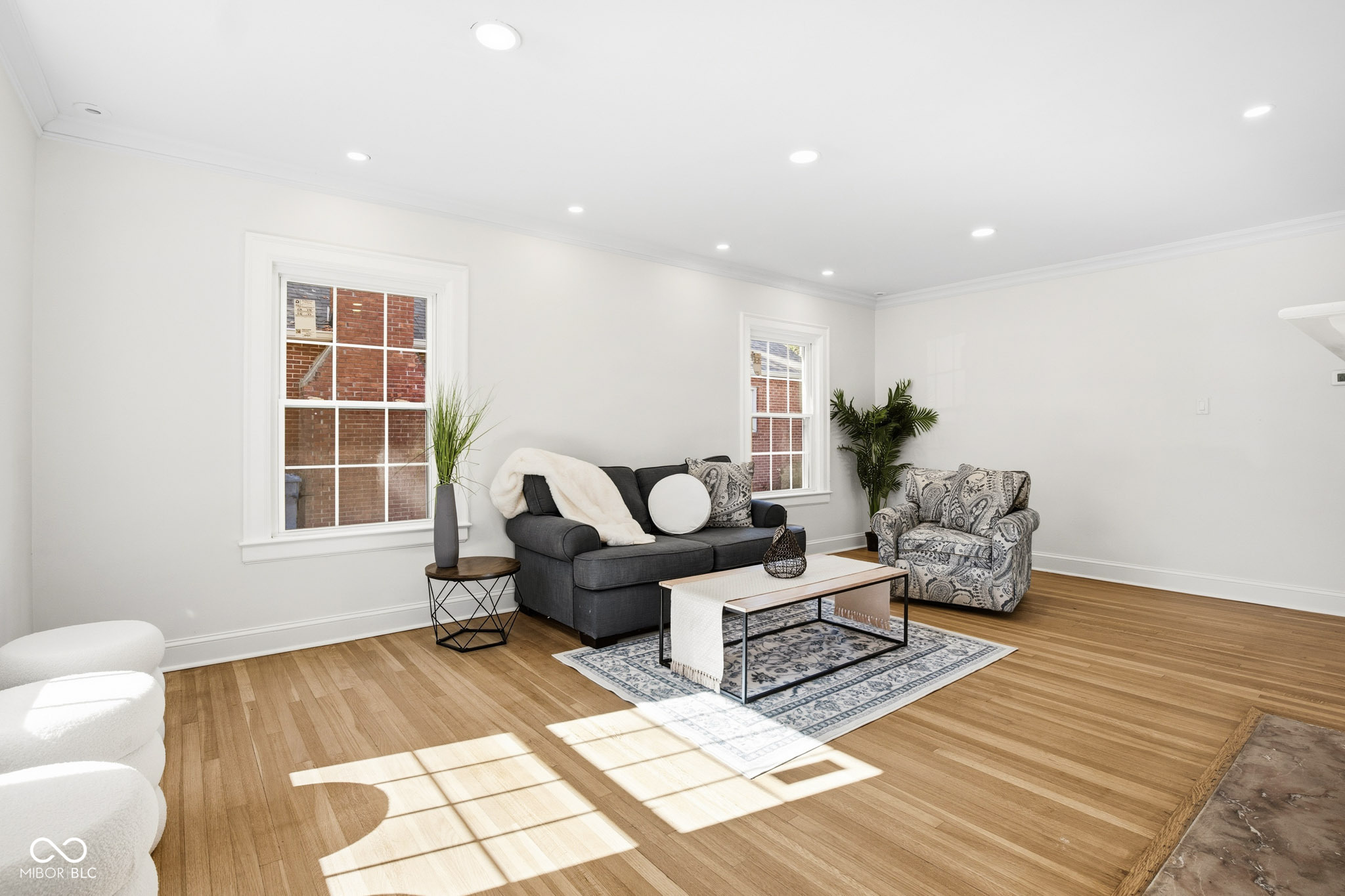 1230 Kessler Boulevard East Drive