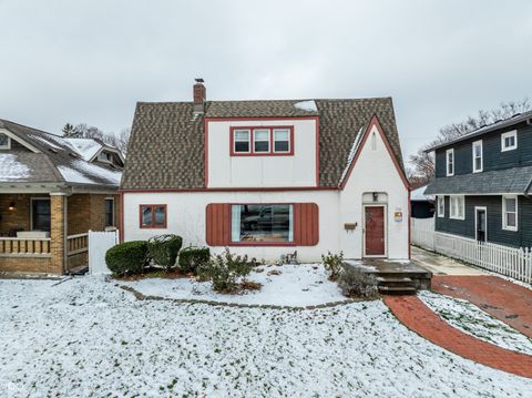 Photo of 770 N Arlington Avenue, Indianapolis, IN 46219 (MLS # 22074917)