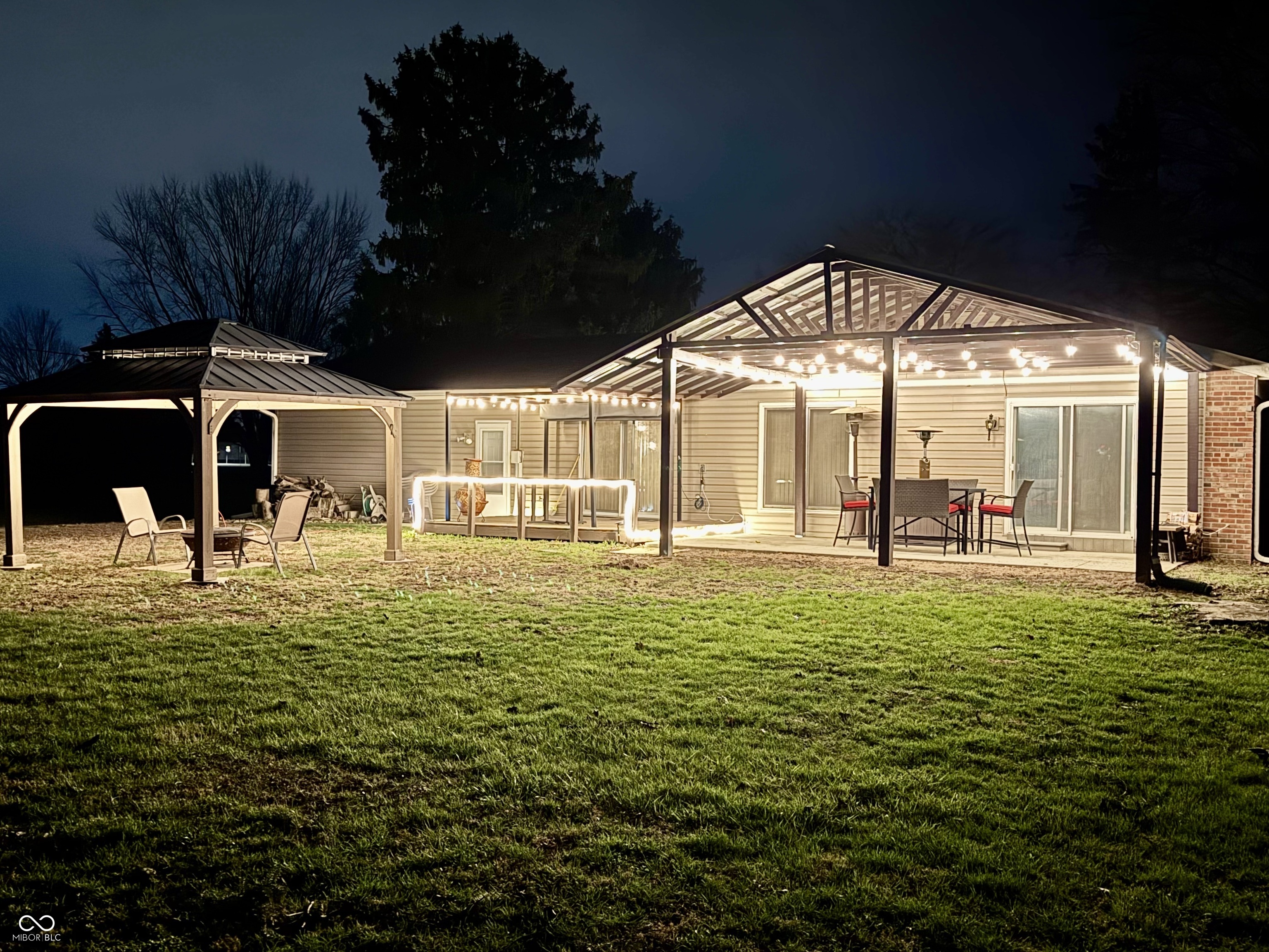 2430 E Us Highway 136