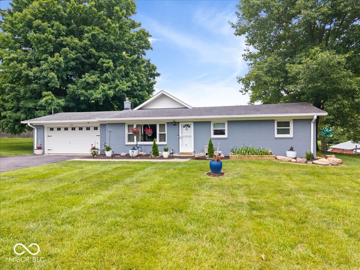 703 N Peterman Road