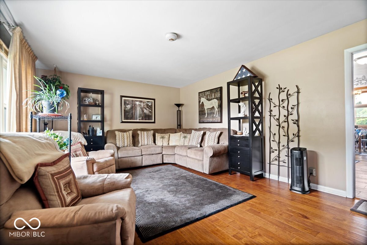 703 N Peterman Road
