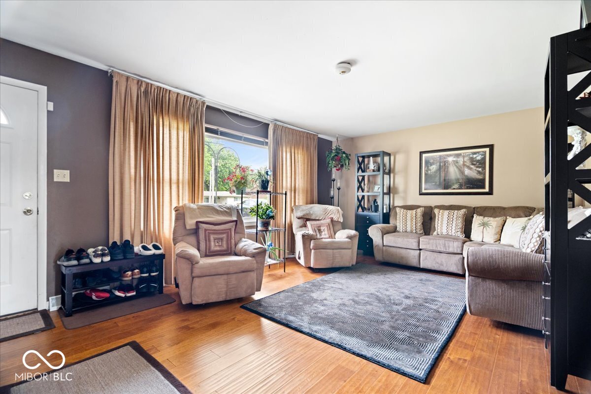 703 N Peterman Road