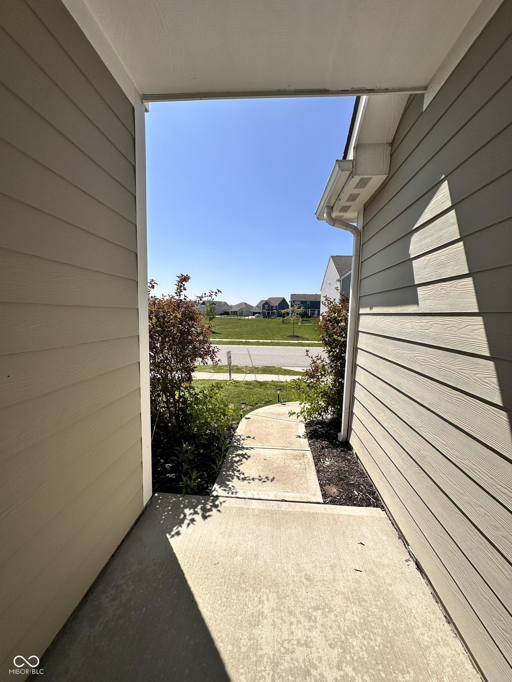 6162 Crabapple Drive