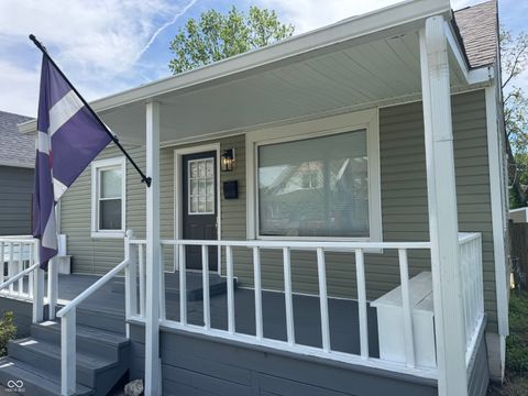 Photo of 807 Lincoln Street, Indianapolis, IN 46203 (MLS # 22096321)