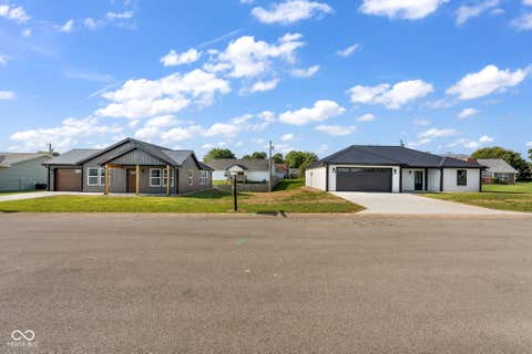 Photo of 404-406 E College Street, Bainbridge, IN 46105 (MLS # 22119160)