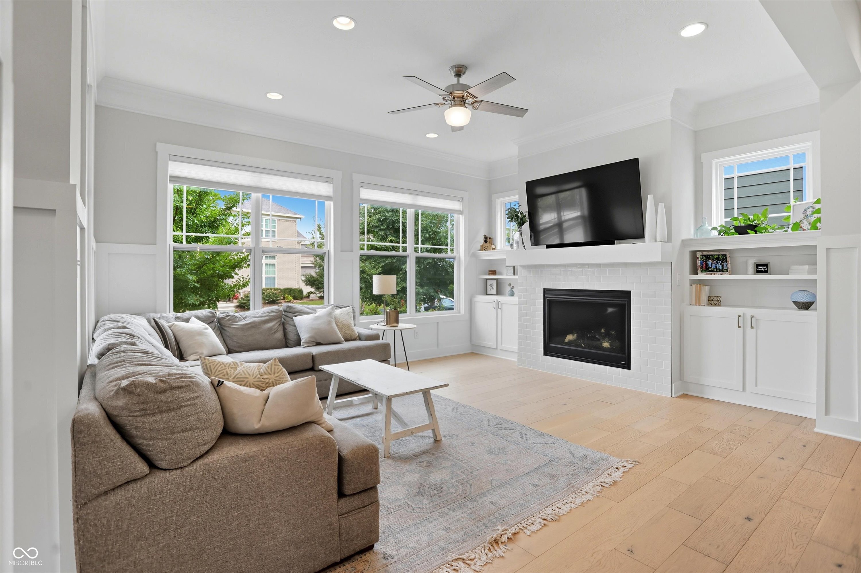 7615 Beekman Terrace