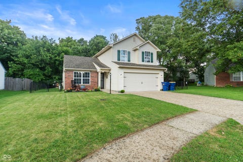 Photo of 12124 Mockernut Court, Indianapolis, IN 46236 (MLS # 22107156)