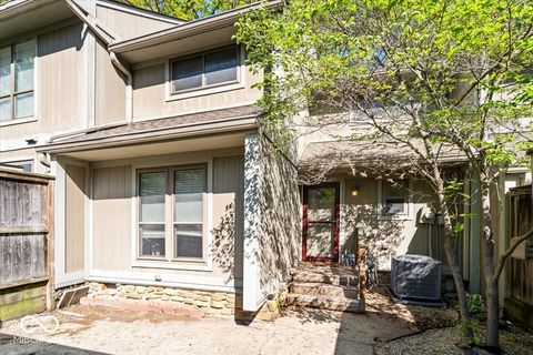 Photo of 4212 Foxglove Trace, Indianapolis, IN 46237 (MLS # 22098327)