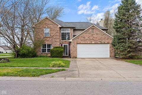 Photo of 792 N Shore Boulevard, Franklin, IN 46131 (MLS # 22092341)