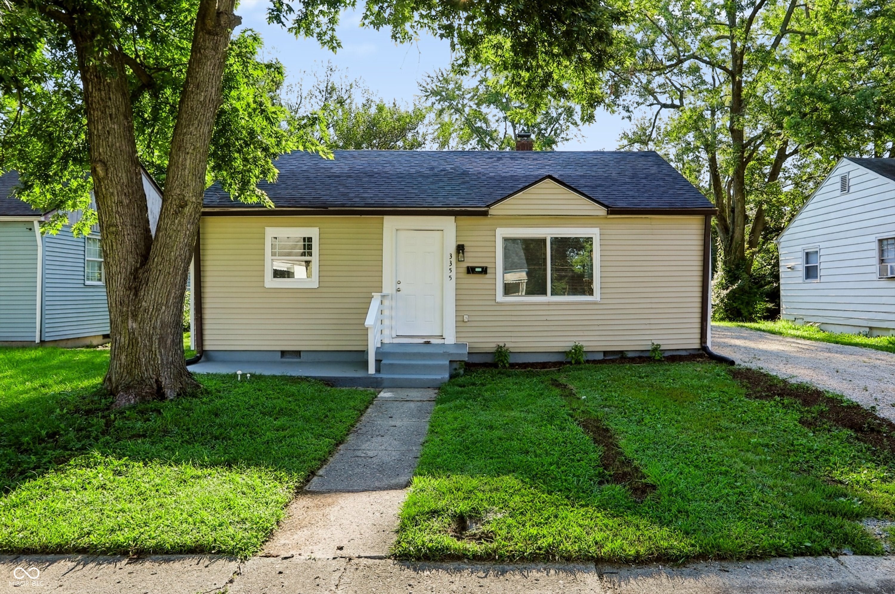 3355 Wallace