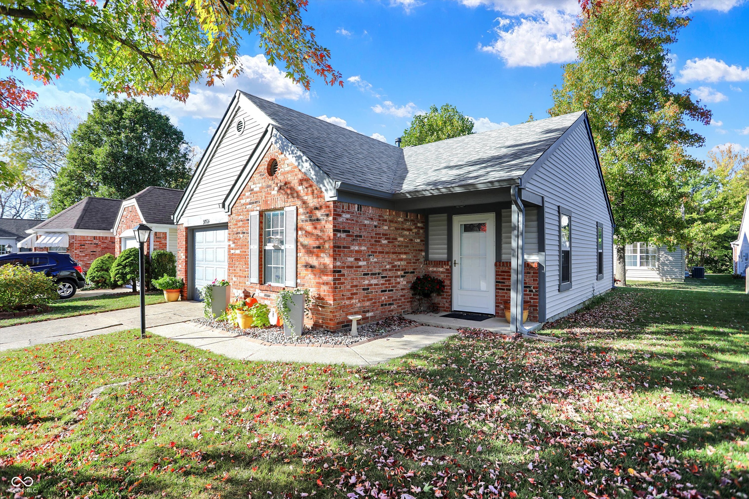 9764 Foxboro Lane