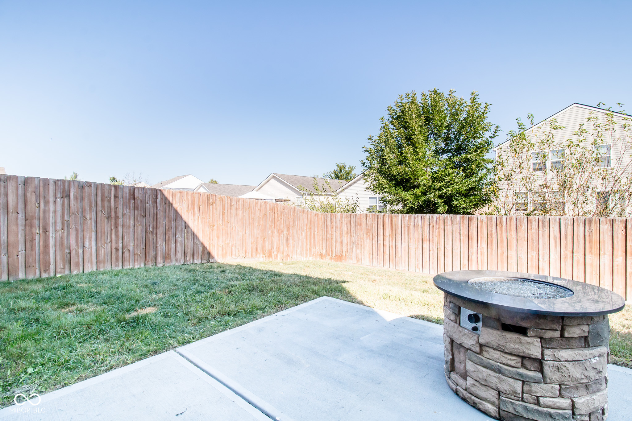 Columbus, Indiana 47201, United States, 3 Bedrooms Bedrooms, ,3 BathroomsBathrooms,Residential,Pending,19470