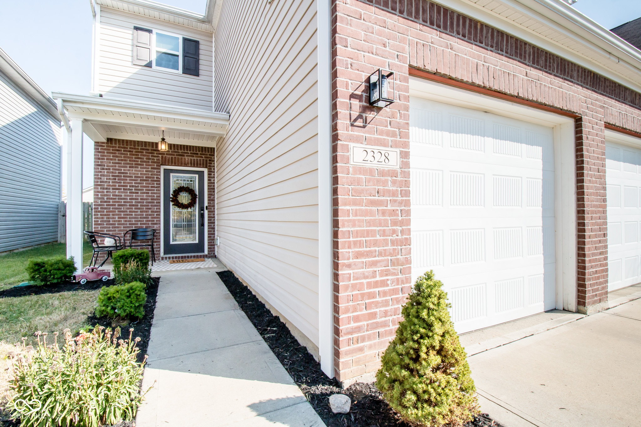 Columbus, Indiana 47201, United States, 3 Bedrooms Bedrooms, ,3 BathroomsBathrooms,Residential,Pending,19470