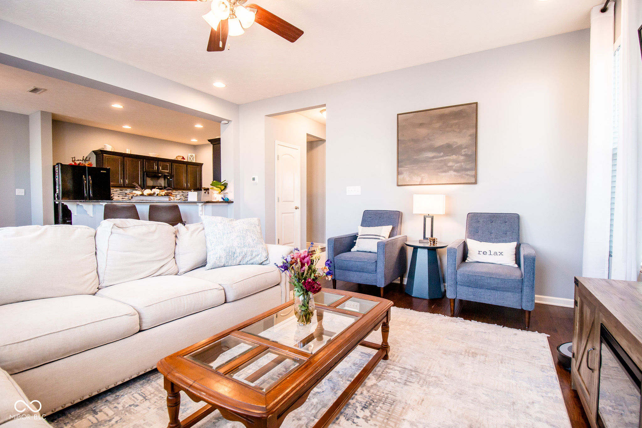 Columbus, Indiana 47201, United States, 3 Bedrooms Bedrooms, ,3 BathroomsBathrooms,Residential,Pending,19470