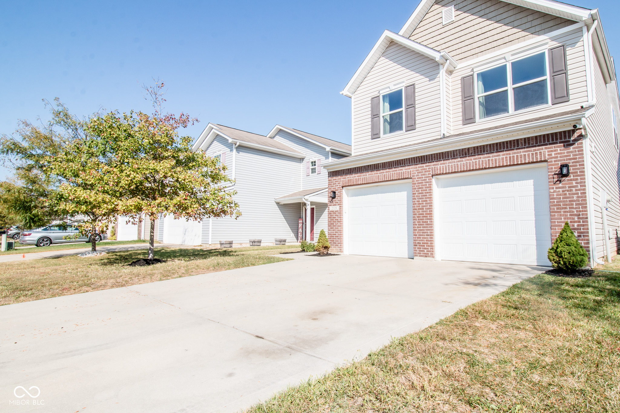 Columbus, Indiana 47201, United States, 3 Bedrooms Bedrooms, ,3 BathroomsBathrooms,Residential,Pending,19470