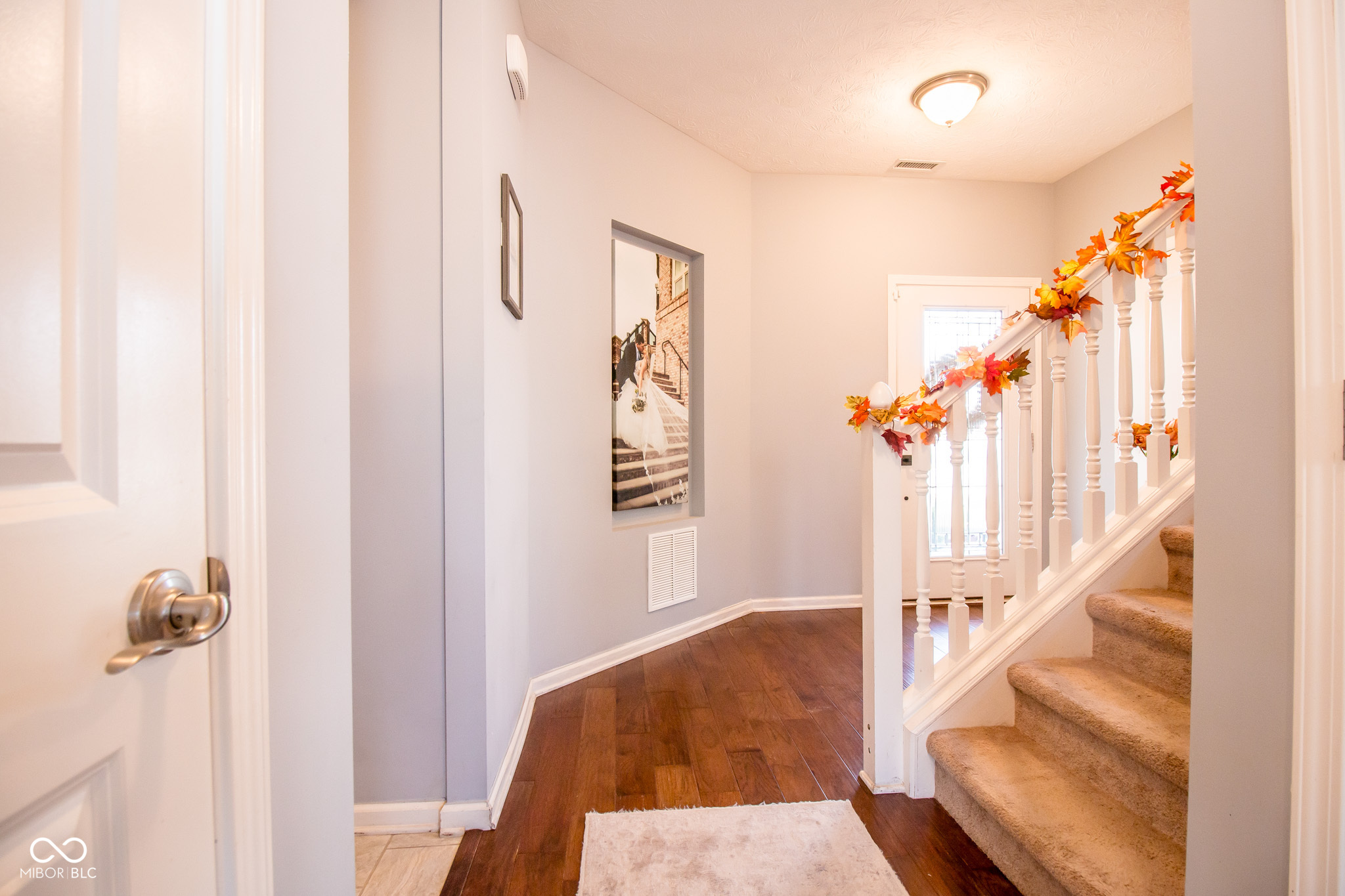 Columbus, Indiana 47201, United States, 3 Bedrooms Bedrooms, ,3 BathroomsBathrooms,Residential,Pending,19470