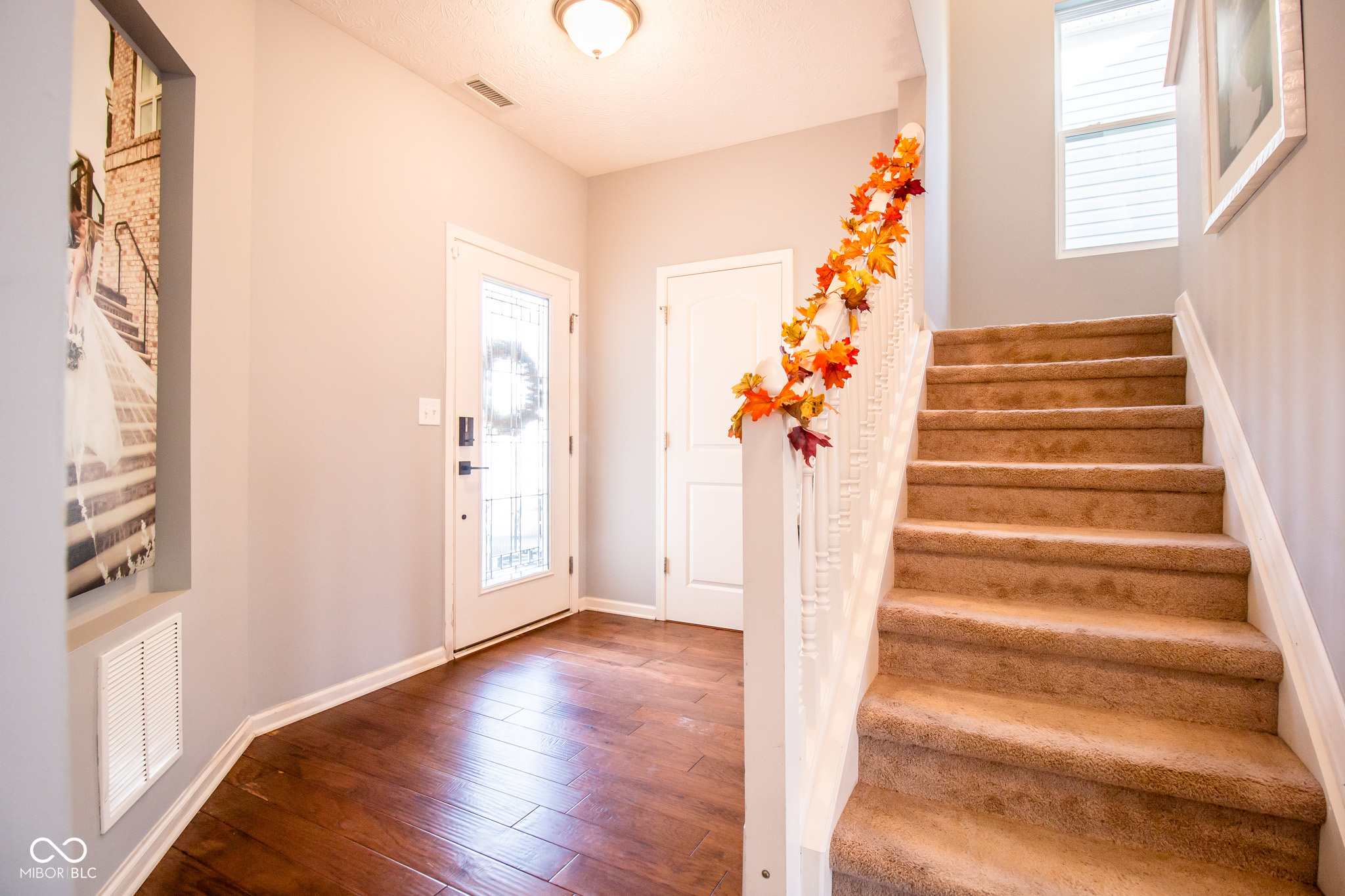 Columbus, Indiana 47201, United States, 3 Bedrooms Bedrooms, ,3 BathroomsBathrooms,Residential,Pending,19470