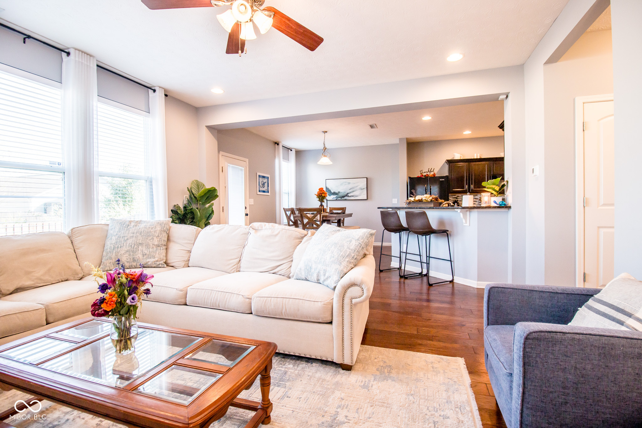 Columbus, Indiana 47201, United States, 3 Bedrooms Bedrooms, ,3 BathroomsBathrooms,Residential,Pending,19470