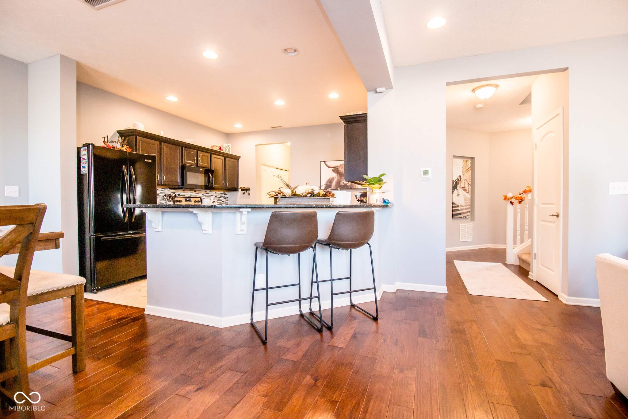 Columbus, Indiana 47201, United States, 3 Bedrooms Bedrooms, ,3 BathroomsBathrooms,Residential,Pending,19470