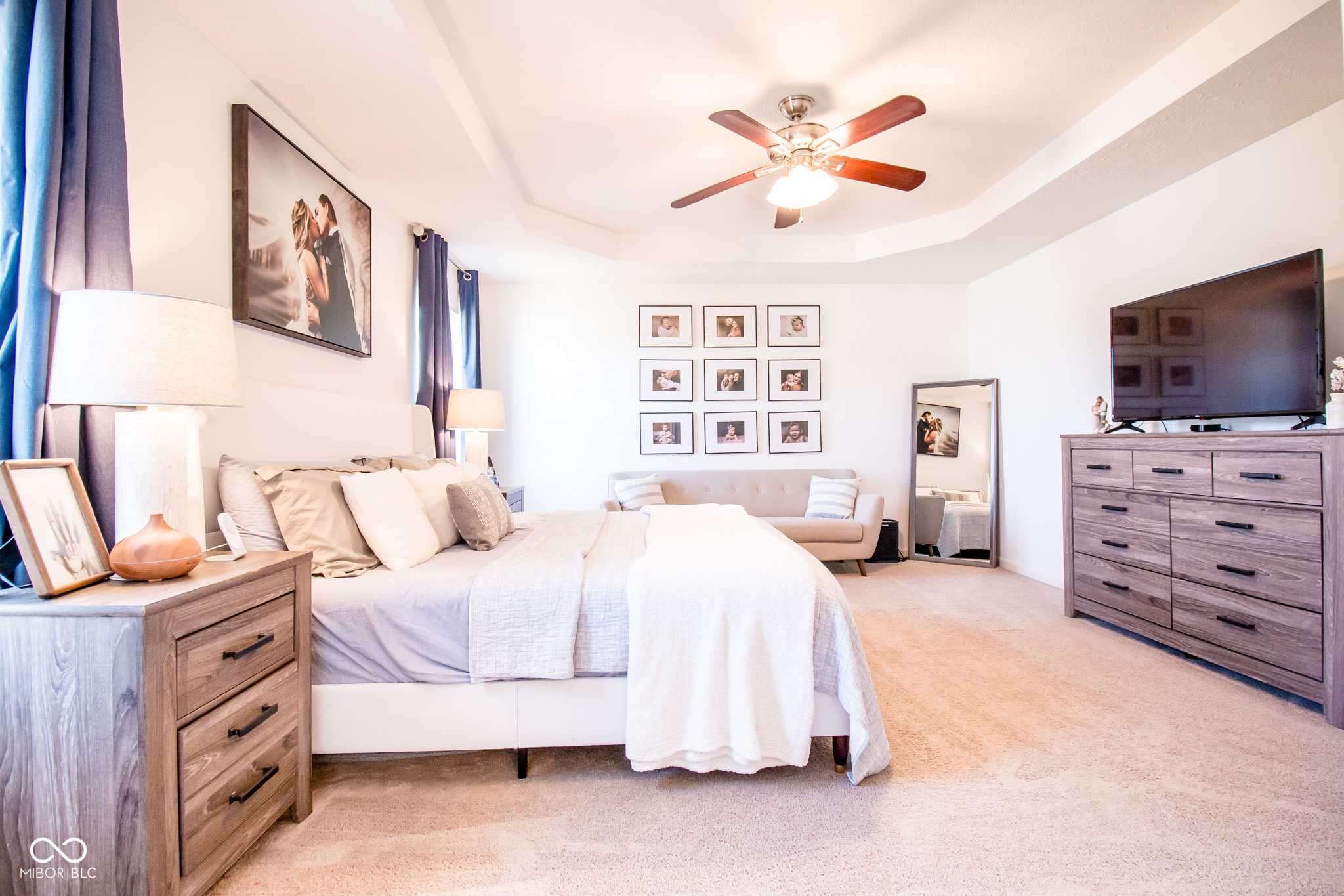 Columbus, Indiana 47201, United States, 3 Bedrooms Bedrooms, ,3 BathroomsBathrooms,Residential,Pending,19470