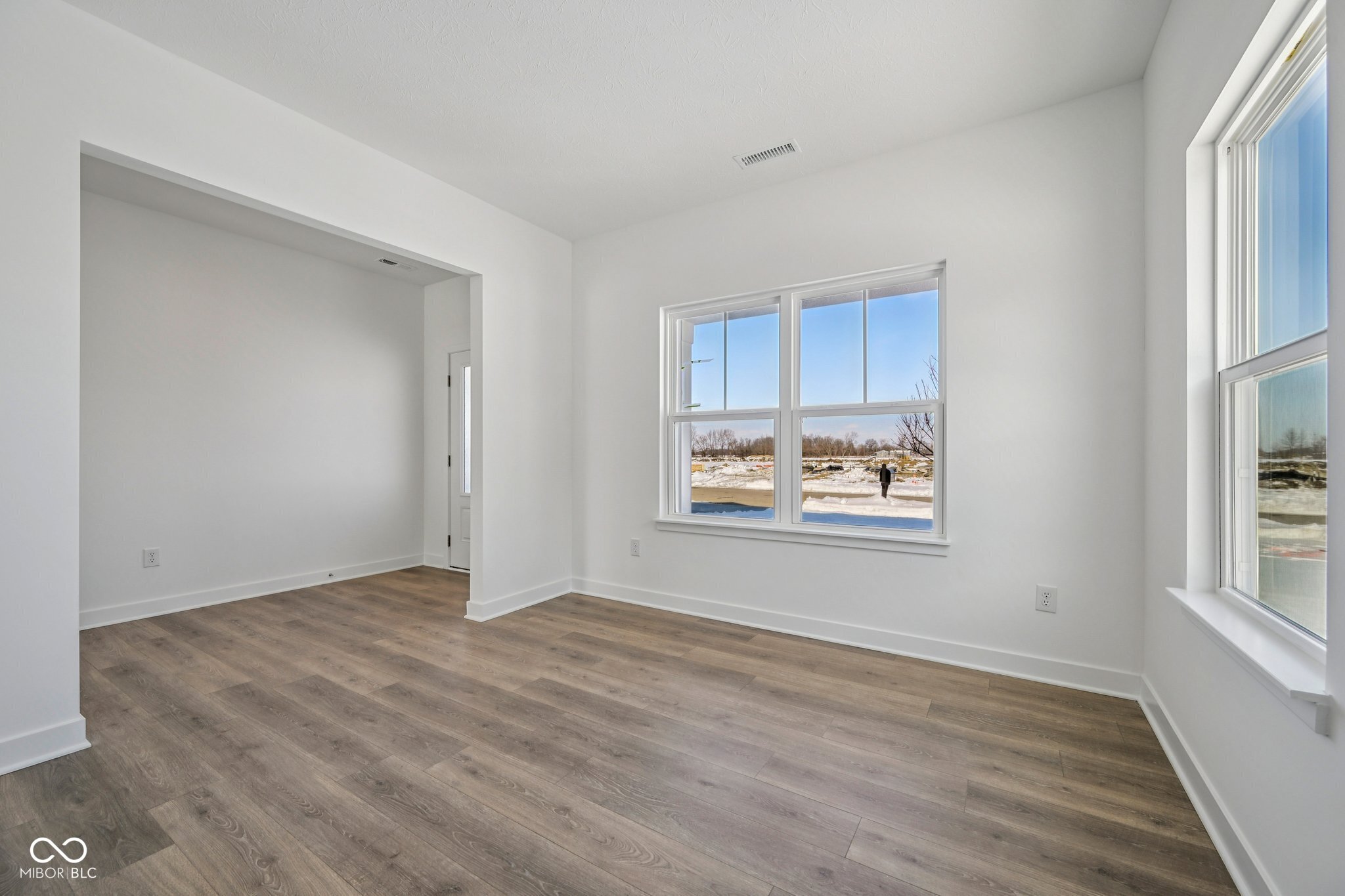 6267 Flag Stop Drive