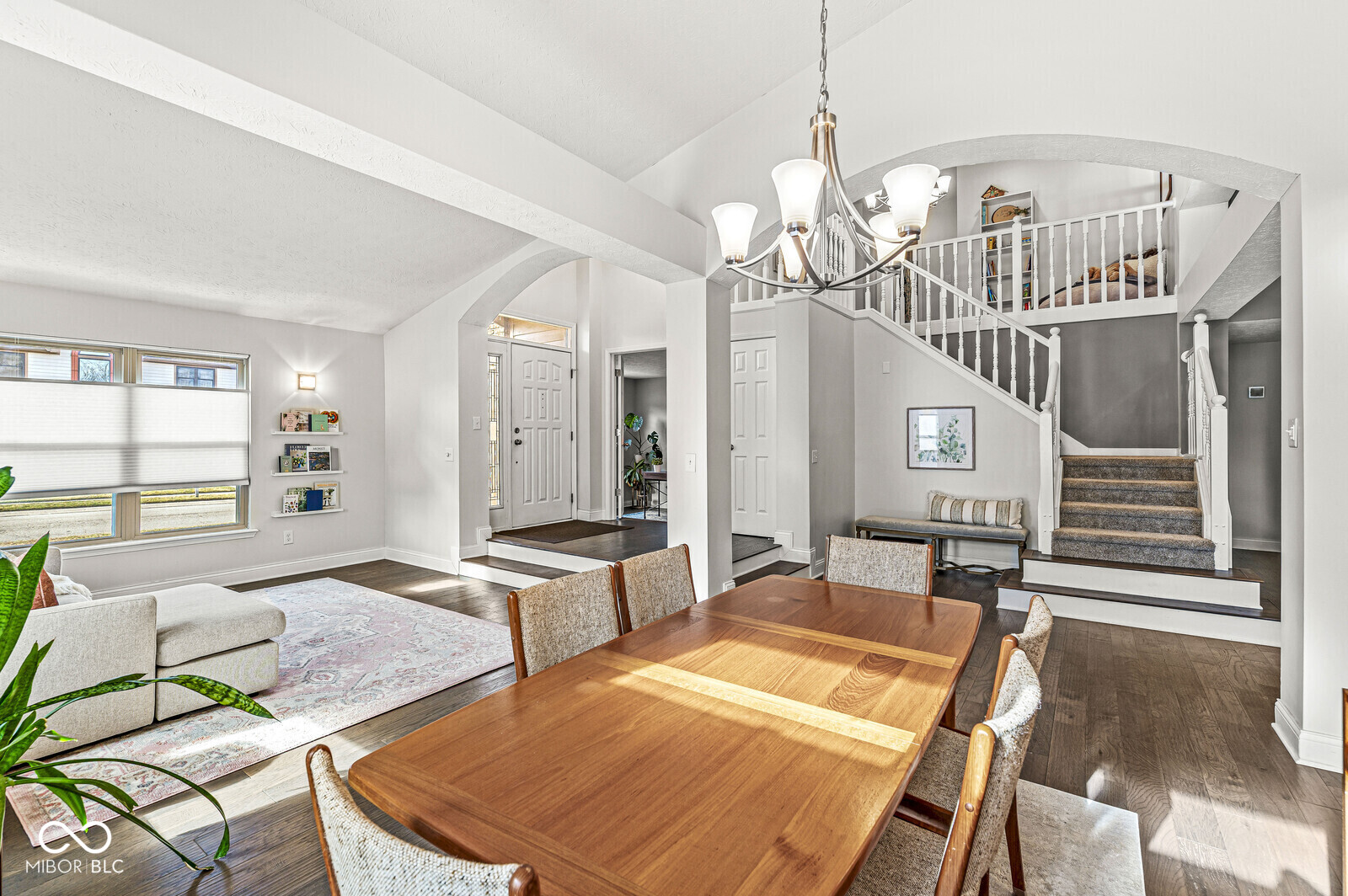 6819 Bluffridge Parkway