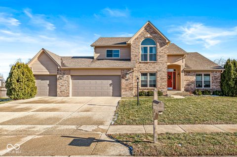 Photo of 6819 Bluffridge Parkway, Indianapolis, IN 46278 (MLS # 22080090)